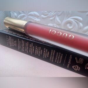 Nib Gucci liquid matte lip colour transfer proof ‘they met in Argentina 208’